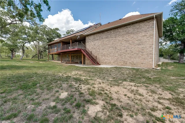 $1,400,000 | 1657 County Road 434, Stockdale, TX 78160