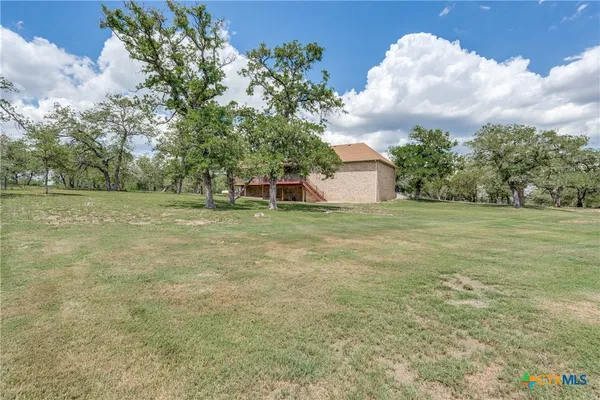 $1,400,000 | 1657 County Road 434, Stockdale, TX 78160