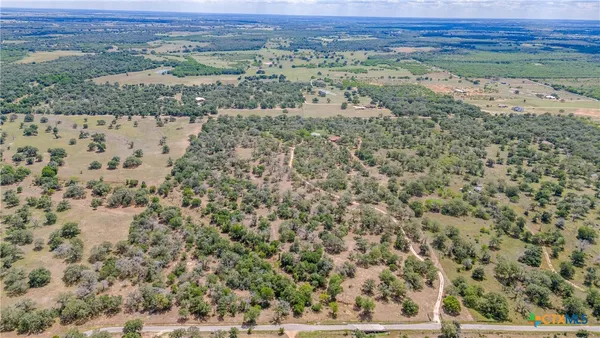 $1,400,000 | 1657 County Road 434, Stockdale, TX 78160