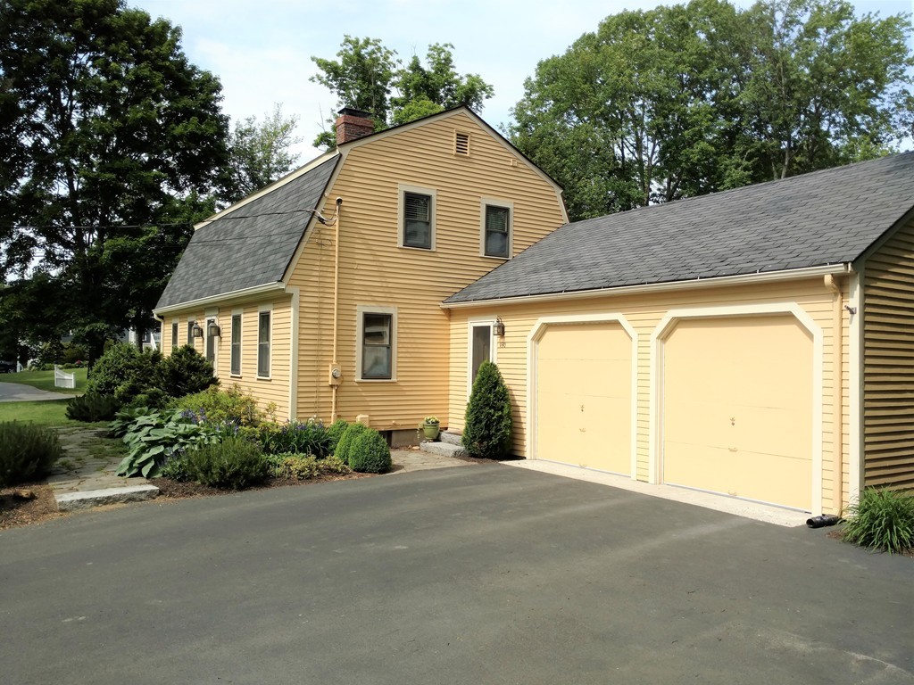 130 Holt Road Andover, MA 01810 - Photo 4 of 30