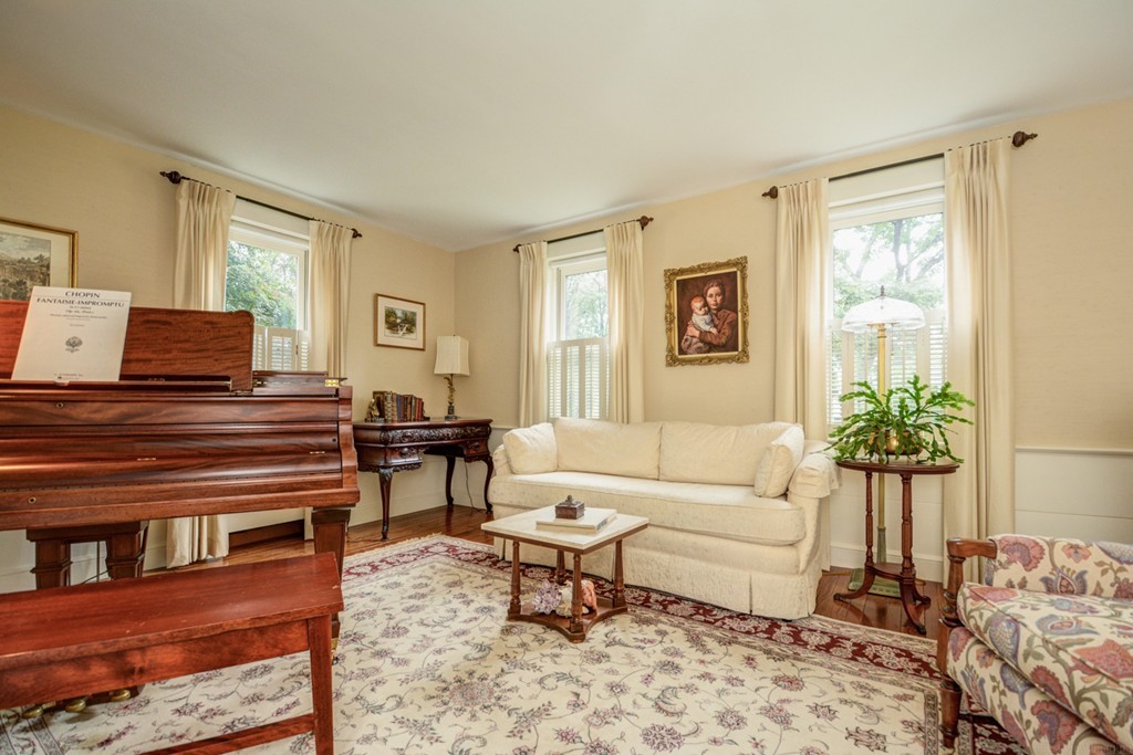 130 Holt Road Andover, MA 01810 - Photo 8 of 30