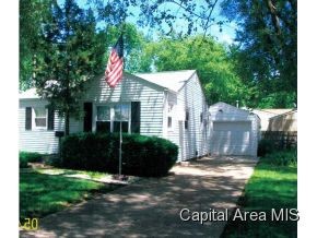 9 Melody Lane Springfield, IL 62702 - Photo 2 of 3