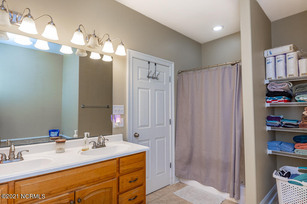 475 Nine Foot Road Newport, NC 28570 - Photo 11 of 26 IMG_3520
