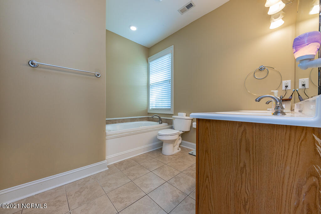 475 Nine Foot Road Newport, NC 28570 - Photo 10 of 26 IMG_3518