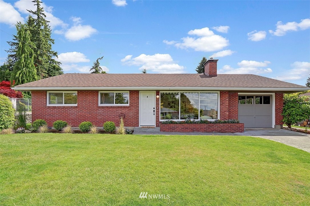209 East View Ridge Drive Everett, WA 98203 - Photo 1 of 20 Gallery Image 1