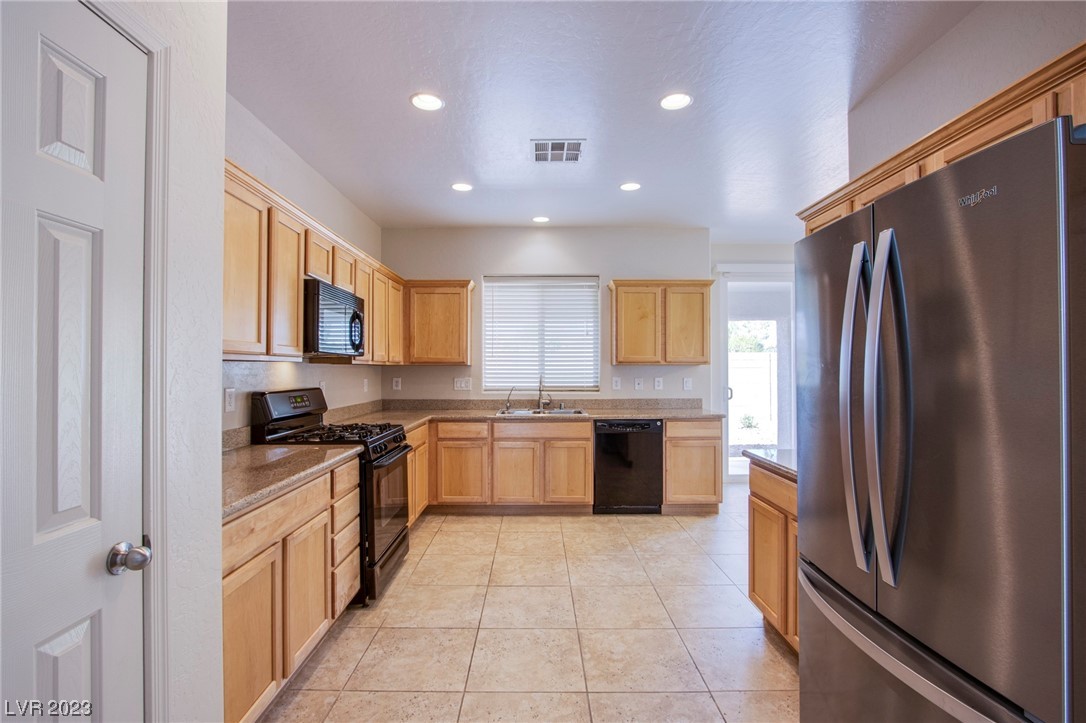 2644 Dirleton Place Henderson, NV 89044 - Photo 17 of 35