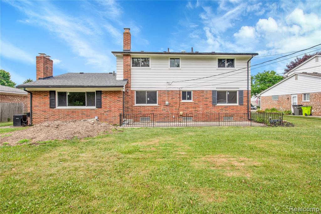 19128 Cheyenne Street Clinton Township, MI 48036 - Photo 30 of 36