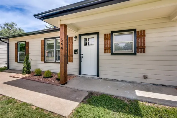 $289,000 | 544 Northwest King Street, Burleson, TX 76028