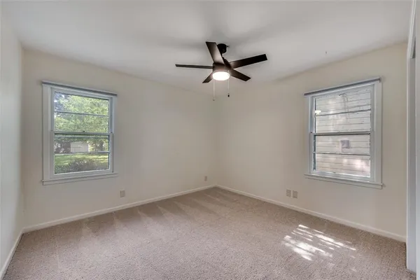 $289,000 | 544 Northwest King Street, Burleson, TX 76028