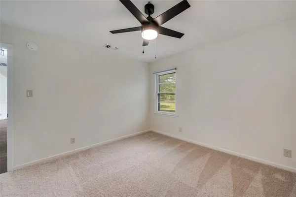 $289,000 | 544 Northwest King Street, Burleson, TX 76028