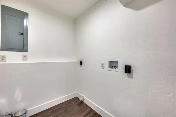 $289,000 | 544 Northwest King Street, Burleson, TX 76028