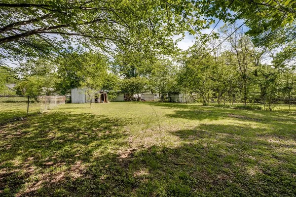 $289,000 | 544 Northwest King Street, Burleson, TX 76028