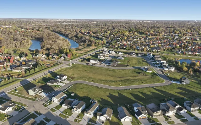 $54,900 | 313 48th Avenue South, Moorhead, MN 56560