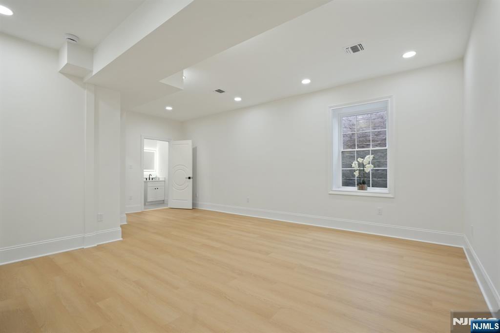 7 Franklin Avenue Livingston, NJ 07039 - Photo 34 of 45