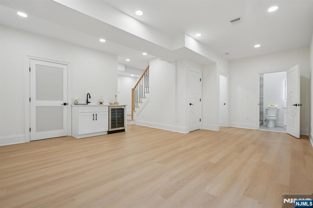 7 Franklin Avenue Livingston, NJ 07039 - Photo 35 of 45