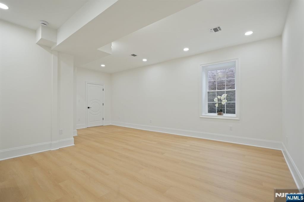 7 Franklin Avenue Livingston, NJ 07039 - Photo 37 of 45