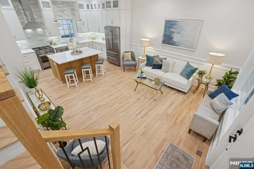 7 Franklin Avenue Livingston, NJ 07039 - Photo 4 of 45