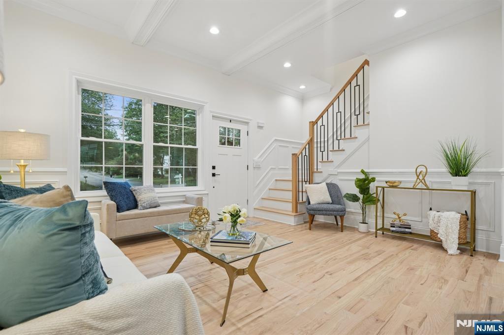 7 Franklin Avenue Livingston, NJ 07039 - Photo 5 of 45