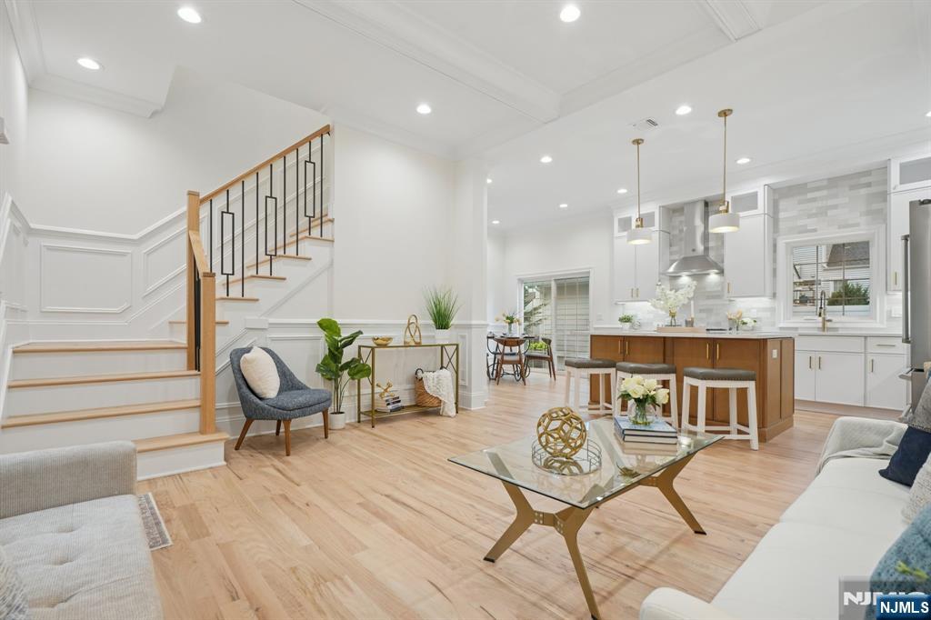 7 Franklin Avenue Livingston, NJ 07039 - Photo 6 of 45