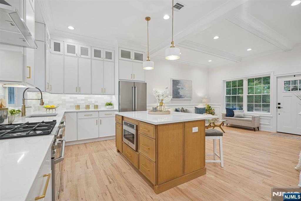 7 Franklin Avenue Livingston, NJ 07039 - Photo 9 of 45