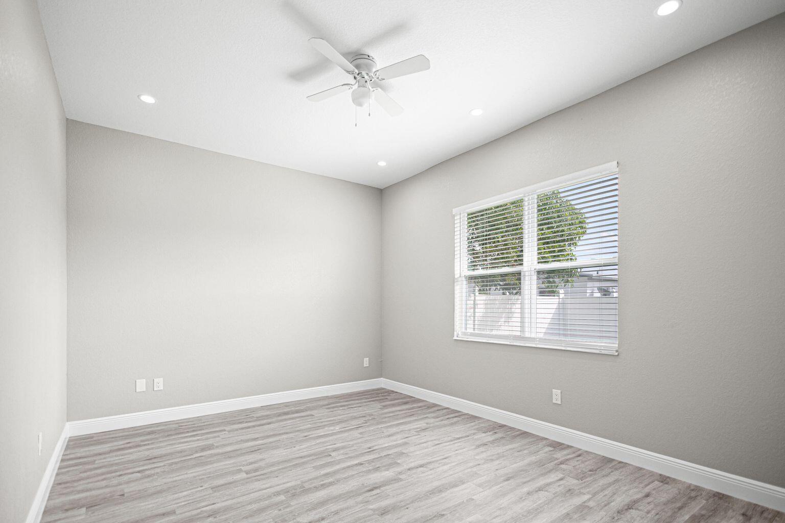 1449 West 32nd Street Riviera Beach, FL 33404 - Photo 17 of 21 3kl mst bedrm