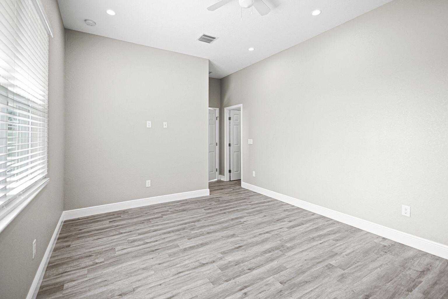 1449 West 32nd Street Riviera Beach, FL 33404 - Photo 18 of 21 3kl mst bed rm spacious