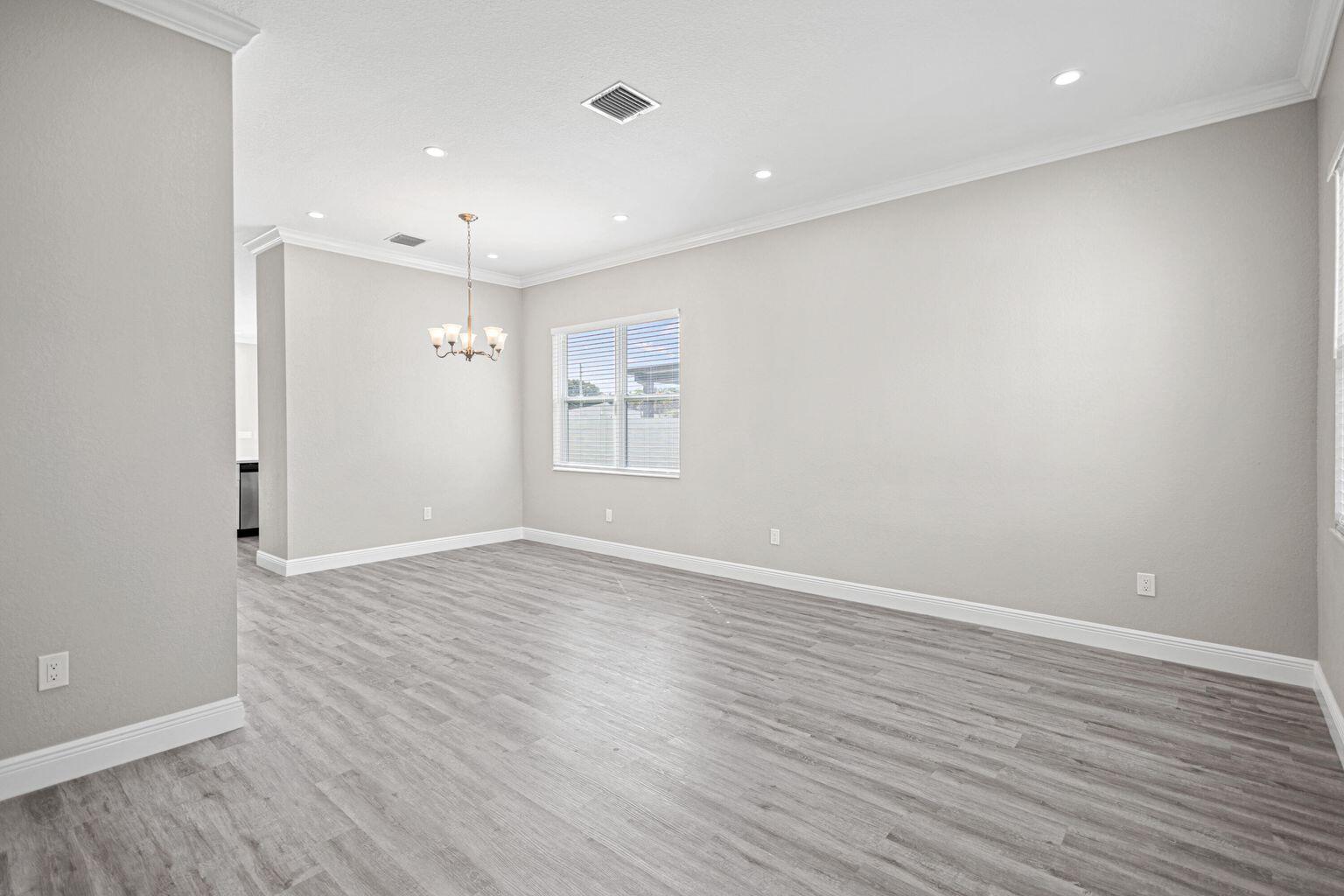 1449 West 32nd Street Riviera Beach, FL 33404 - Photo 4 of 21 3kl liv and dine