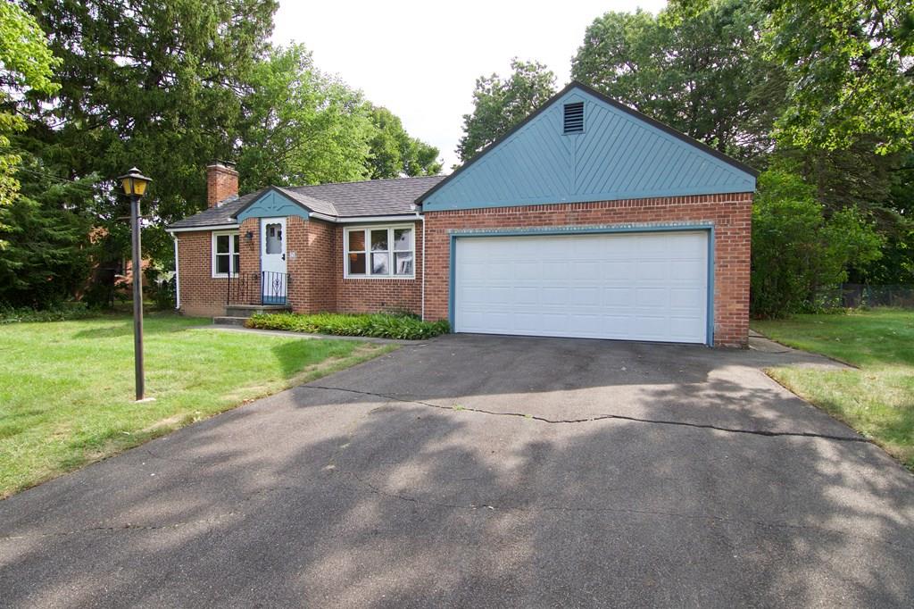 75 Macomber Avenue Springfield, MA 01119 - Photo 2 of 27