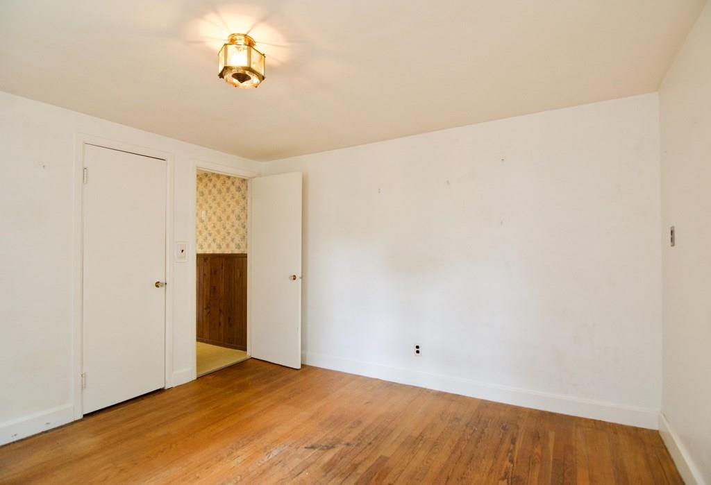 75 Macomber Avenue Springfield, MA 01119 - Photo 22 of 27