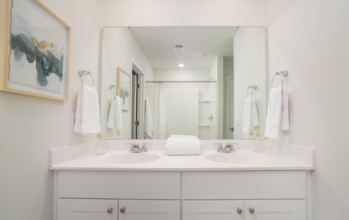 601 Quiet Valley Road Summerville, SC 29486 - Photo 5 of 22 Atlanta Bathroon