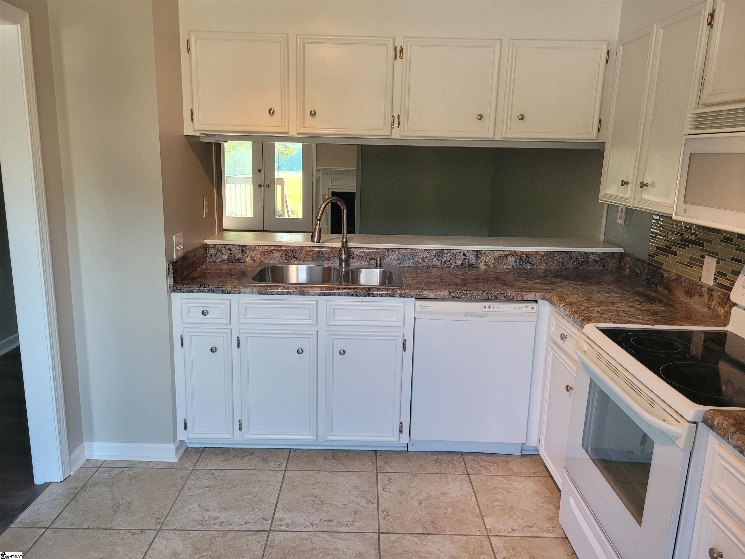 3210 Bethel Road, Unit 30 Simpsonville, SC 29681 - Photo 3 of 19 Gallery Image 3