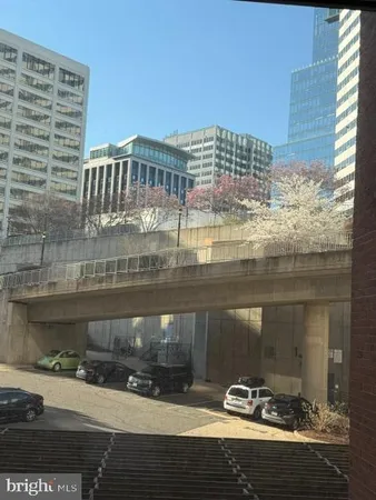 $2,000 | 1121 Arlington Boulevard, Unit 120, Arlington, VA 22209