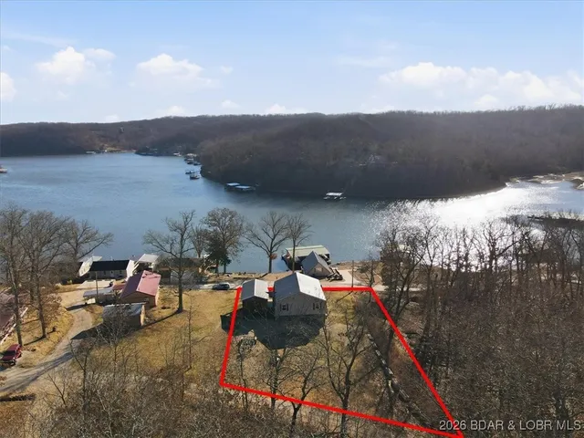 $369,900 | 411 Nichol Road, Edwards, MO 65326