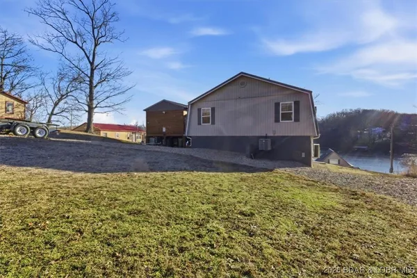 $369,900 | 411 Nichol Road, Edwards, MO 65326