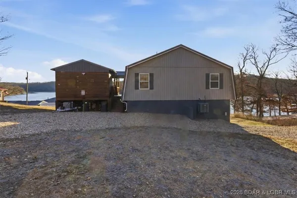 $369,900 | 411 Nichol Road, Edwards, MO 65326