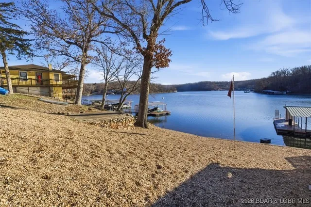 $369,900 | 411 Nichol Road, Edwards, MO 65326