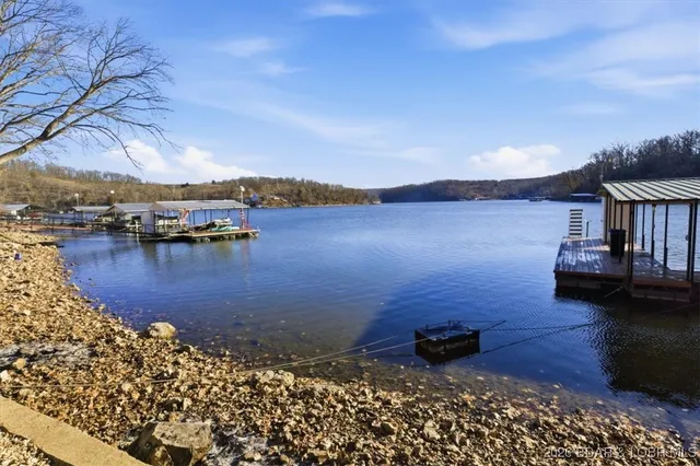 $369,900 | 411 Nichol Road, Edwards, MO 65326