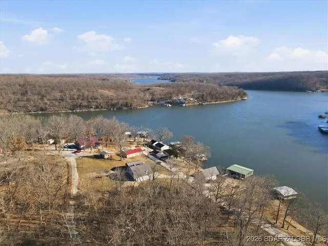 $369,900 | 411 Nichol Road, Edwards, MO 65326