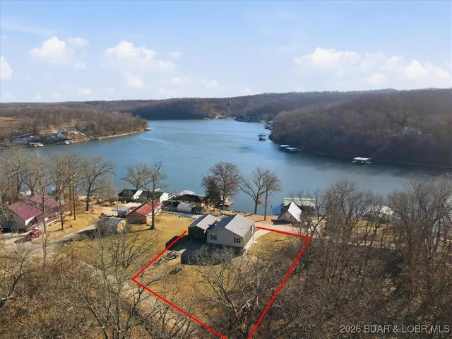 $369,900 | 411 Nichol Road, Edwards, MO 65326