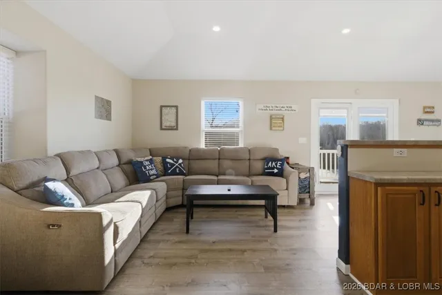 $369,900 | 411 Nichol Road, Edwards, MO 65326