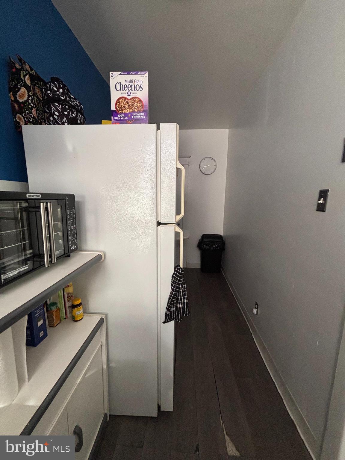 804 Kenmore Road Philadelphia, PA 19151 - Photo 11 of 28 a utility room with dryer and washer