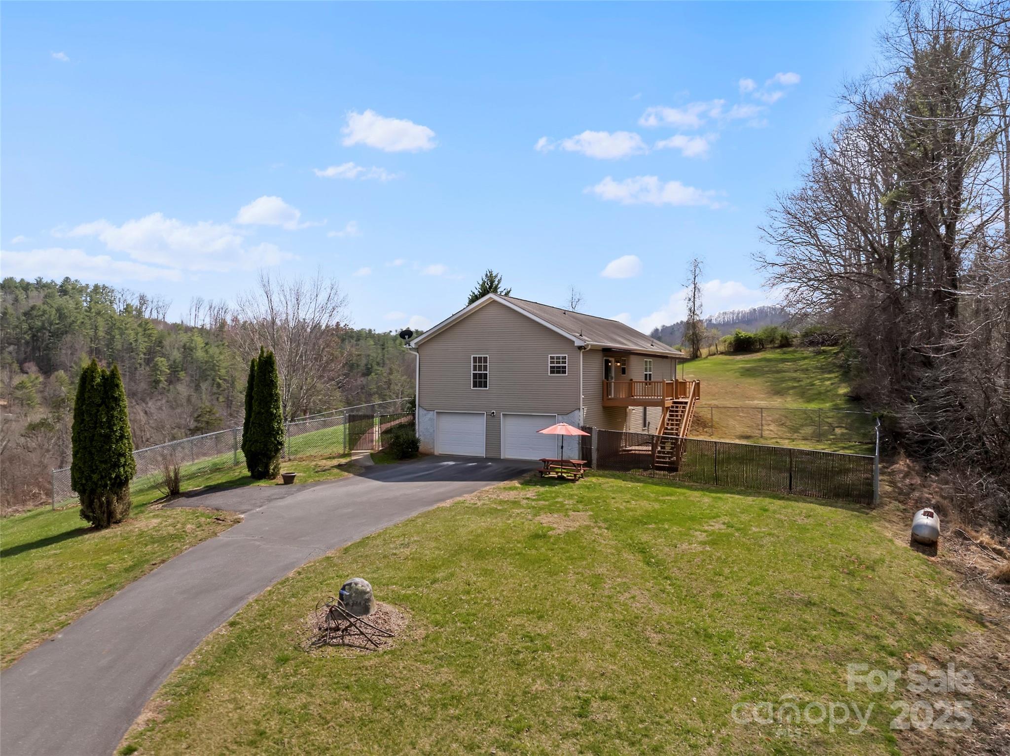 918 Teague Road Marshall, NC 28753 - Photo 3 of 45 Gallery Image 3