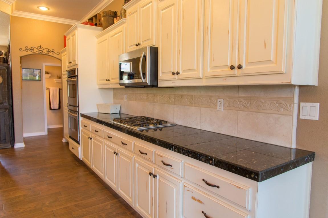 22541 Fargo Way Tehachapi, CA 93561 - Photo 15 of 33 e7 (Medium)