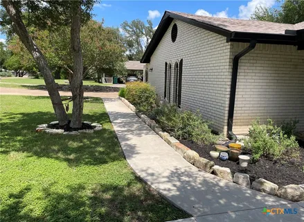 $425,000 | 17 Oakmont Circle, Belton, TX 76513
