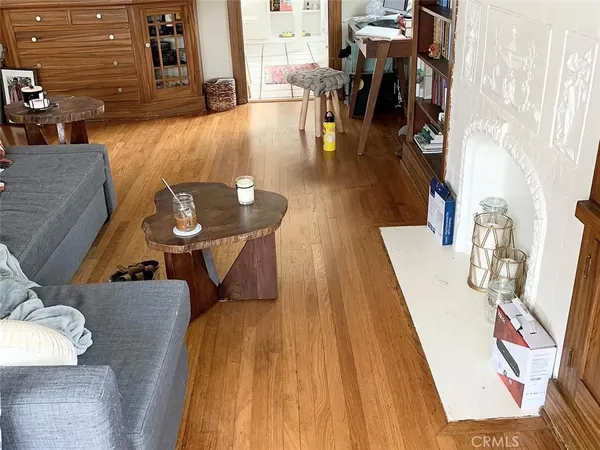 $830,000 | 1116 East Appleton Street, Long Beach, CA 90802