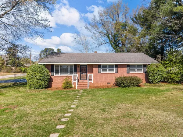 $259,900 | 142 Woodhaven Drive, Spartanburg, SC 29307