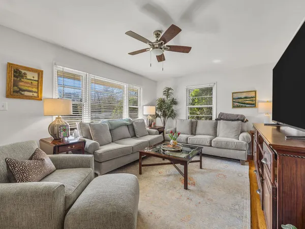 $259,900 | 142 Woodhaven Drive, Spartanburg, SC 29307