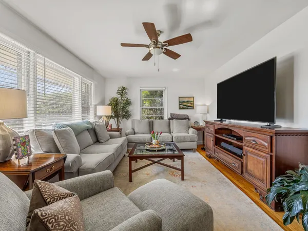 $259,900 | 142 Woodhaven Drive, Spartanburg, SC 29307