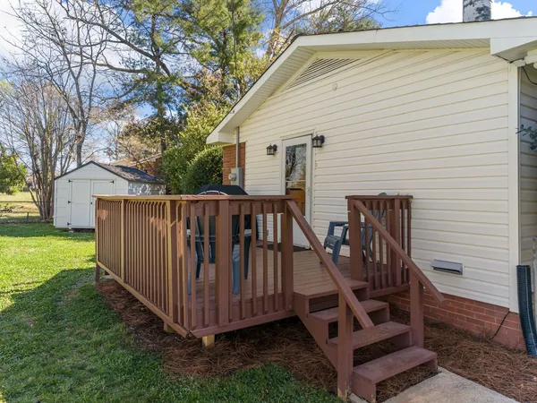 $259,900 | 142 Woodhaven Drive, Spartanburg, SC 29307