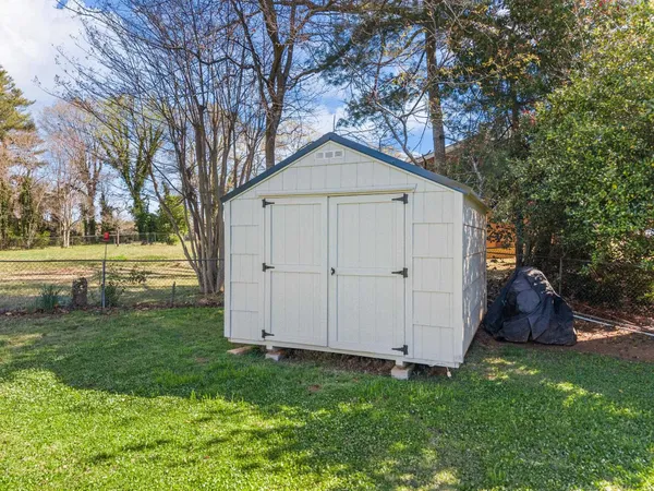 $259,900 | 142 Woodhaven Drive, Spartanburg, SC 29307